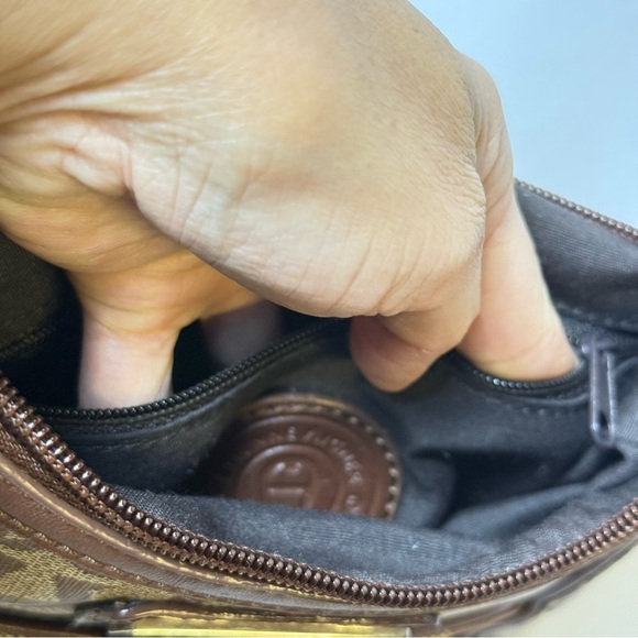 Etienne Aigner 90’s Women Brown Tan Shoulder Bag Leather Small Casual Party Chic - Picture 10 of 16